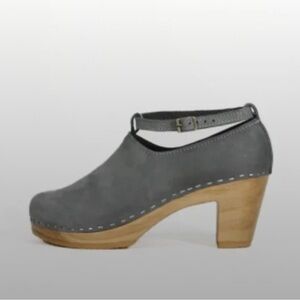 No. 6 Clogs size 37 nubuck sage green ankle strap